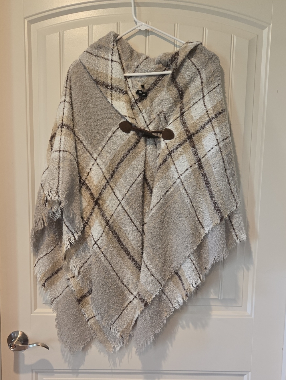Plaid Toggle Poncho in Gray & Cream - Missing Tag